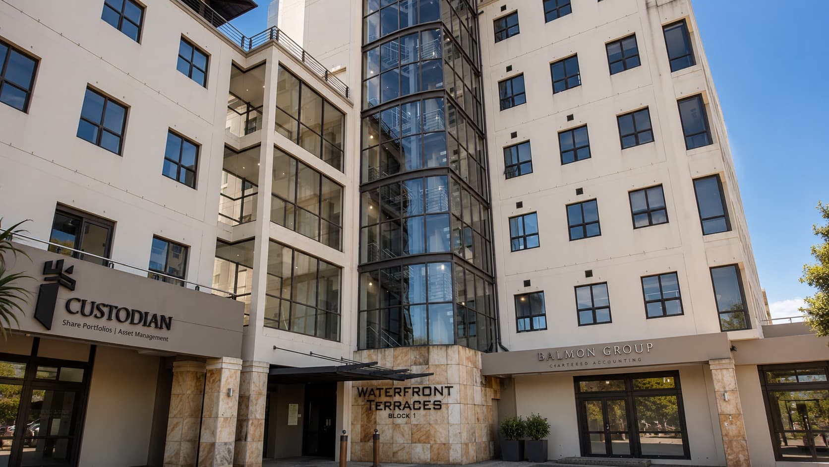 301m2 Office with 114m2 balconies to let in Tyger Waterfront Office