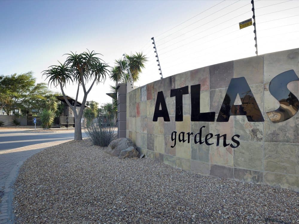 1054.22m² Warehouse o let in Durbanville